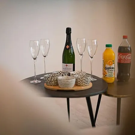 Le Tulum - Jacuzzi & Sauna Apartment *