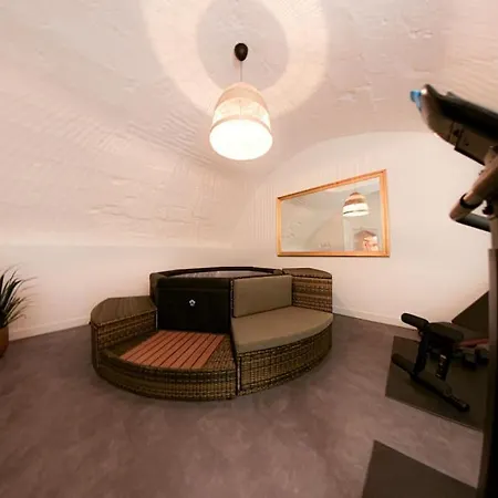 Le Tulum - Jacuzzi & Sauna Apartment Rouen