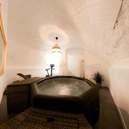 Le Tulum - Jacuzzi & Sauna Rouen