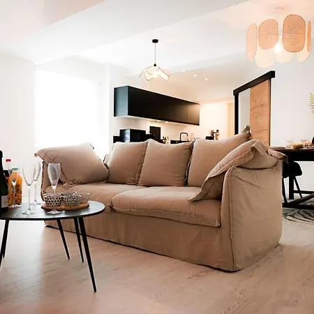 Le Tulum - Jacuzzi & Sauna Apartment *